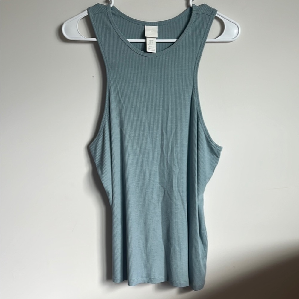 🇺🇸H&M Green Sleeveless Ribbed Muscle Tee with Cut Out